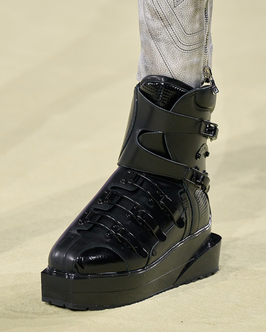 Balmain Shoes and Boots show FW fall 2022