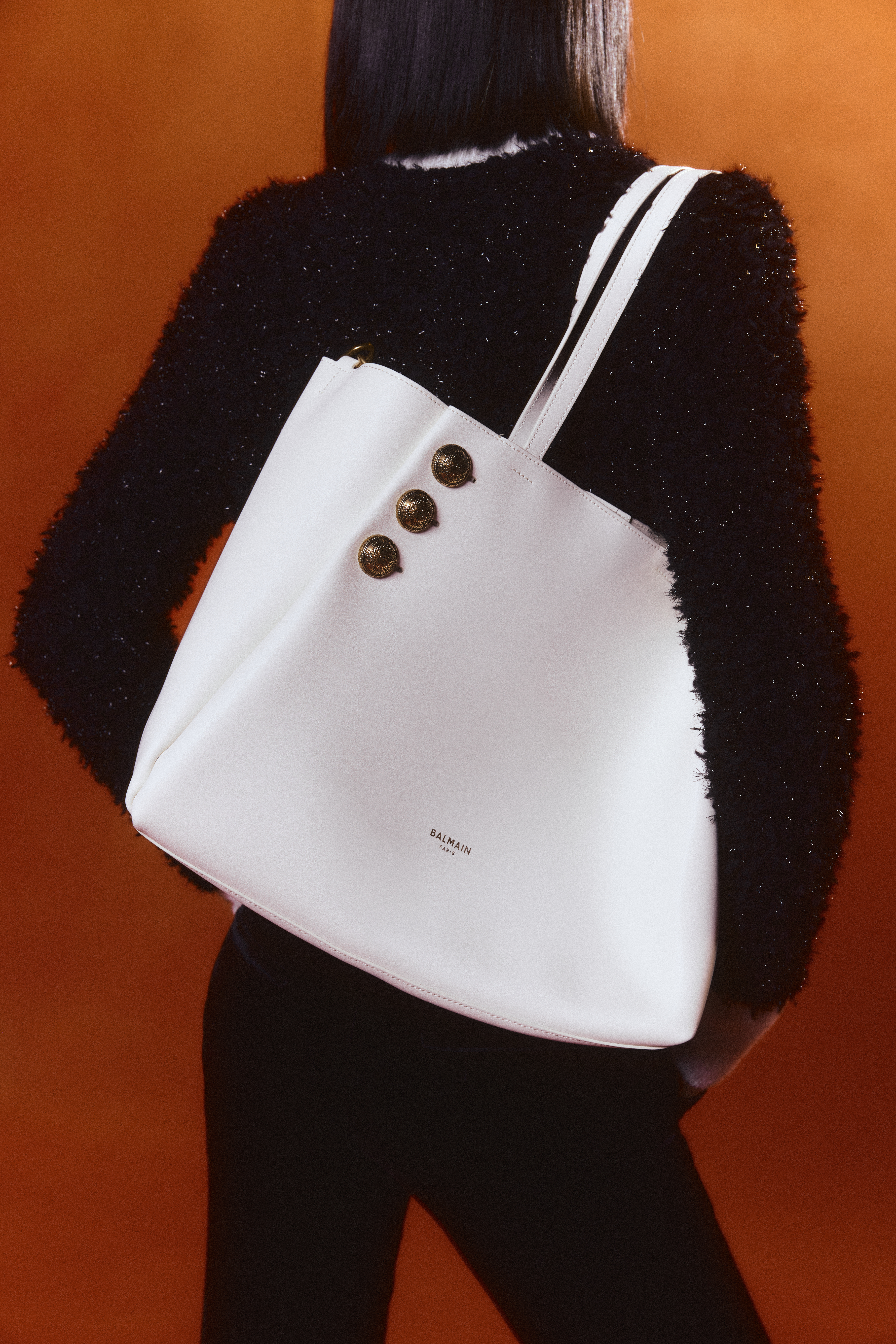 BALMAIN｜Embleme Shoulder a2172 Balmain Embleme Shoulder Bag in Grained Leather - Bergdorf