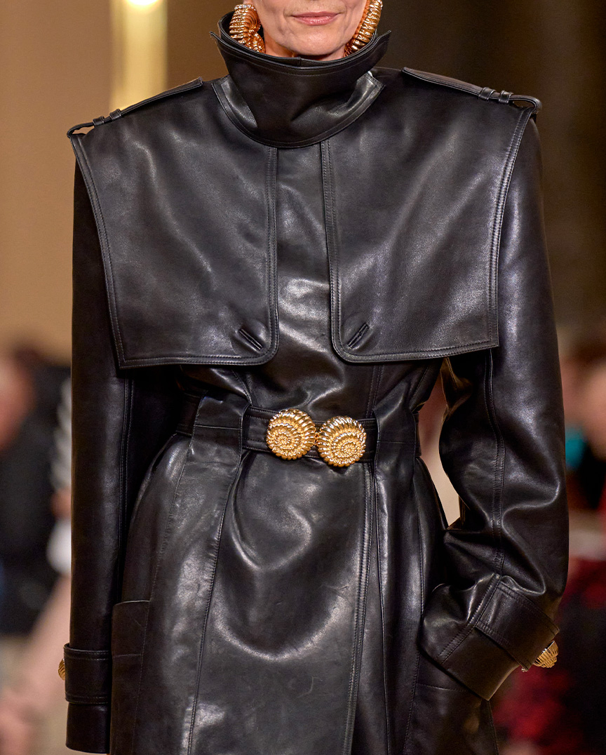 slideshow_womenfw24_trench_2.jpg