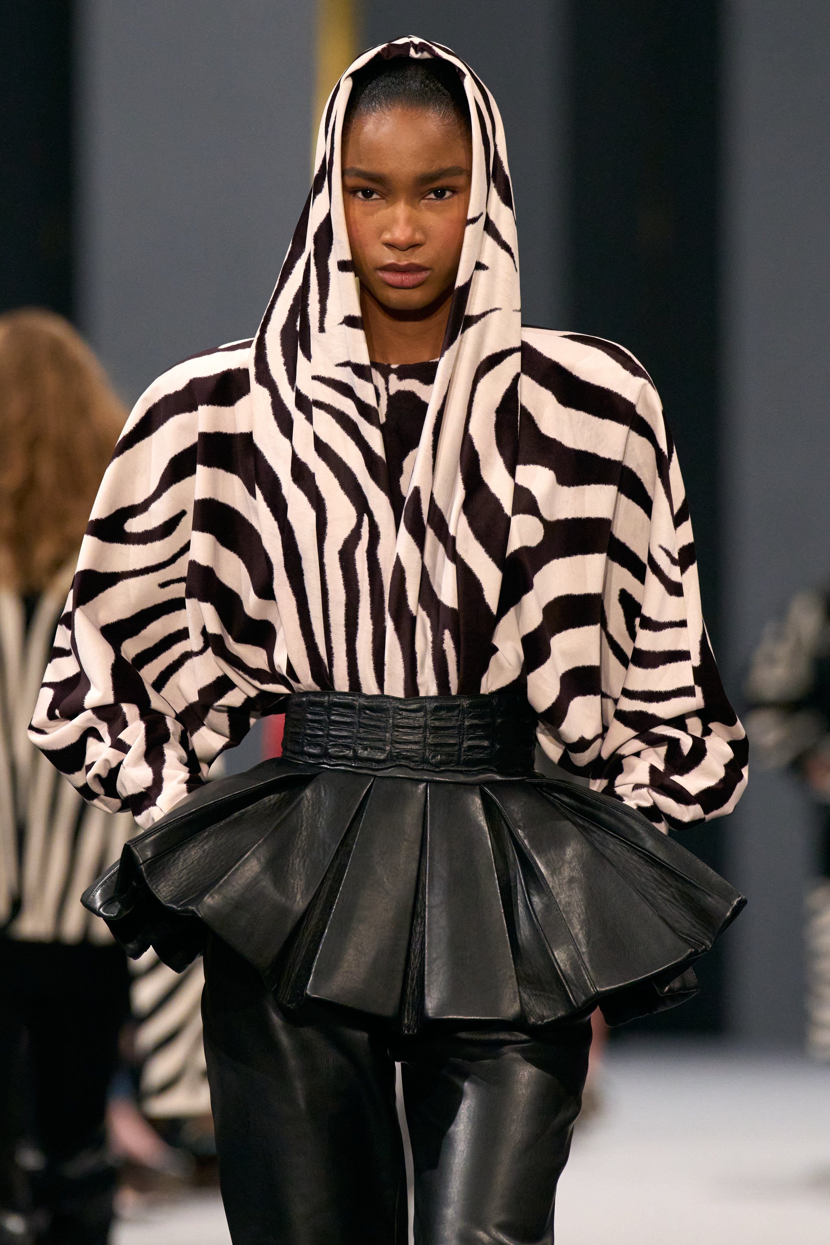 balmain_f25_details_102.jpg