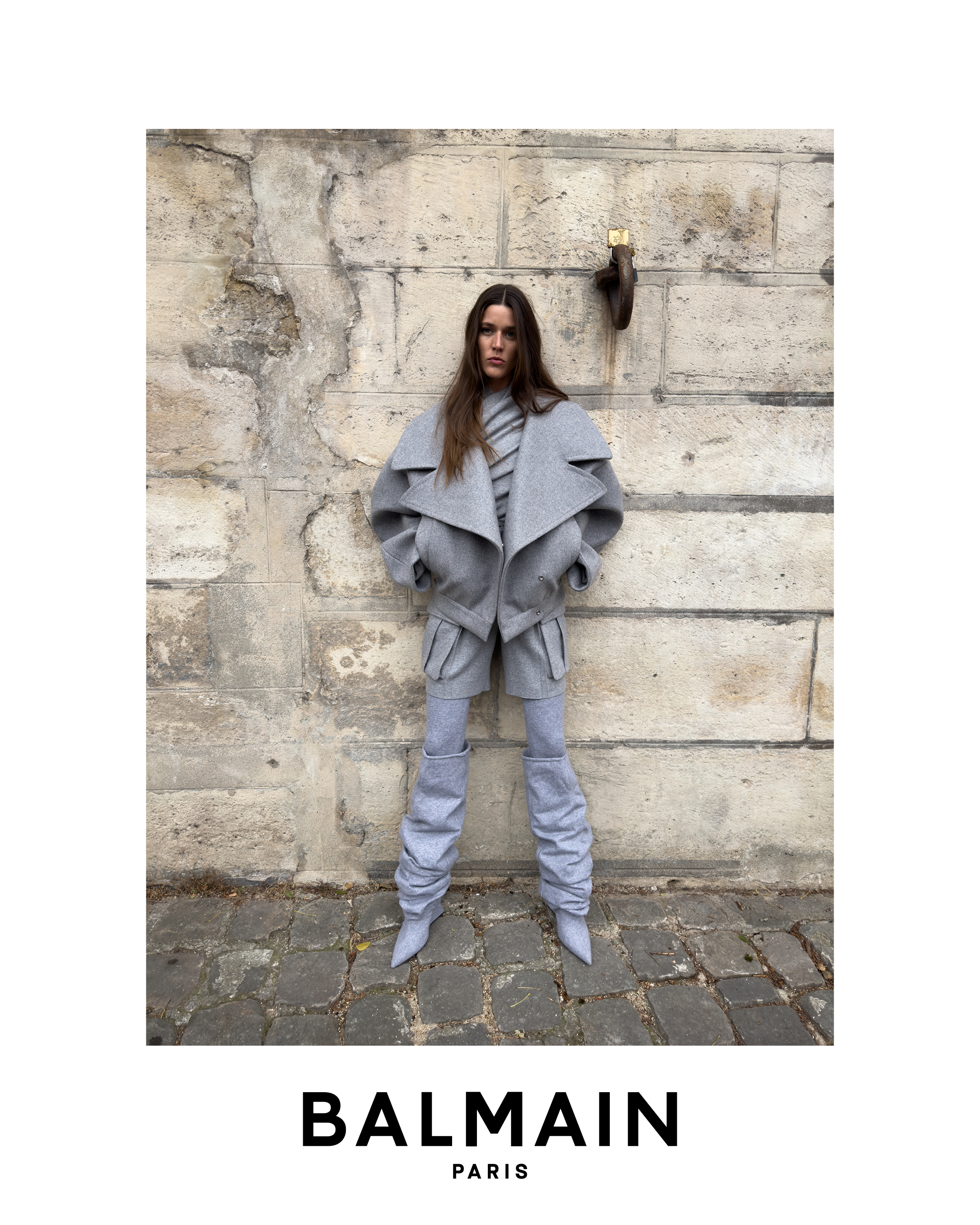 balmain_fw25_4x5_150dpi_04.jpg